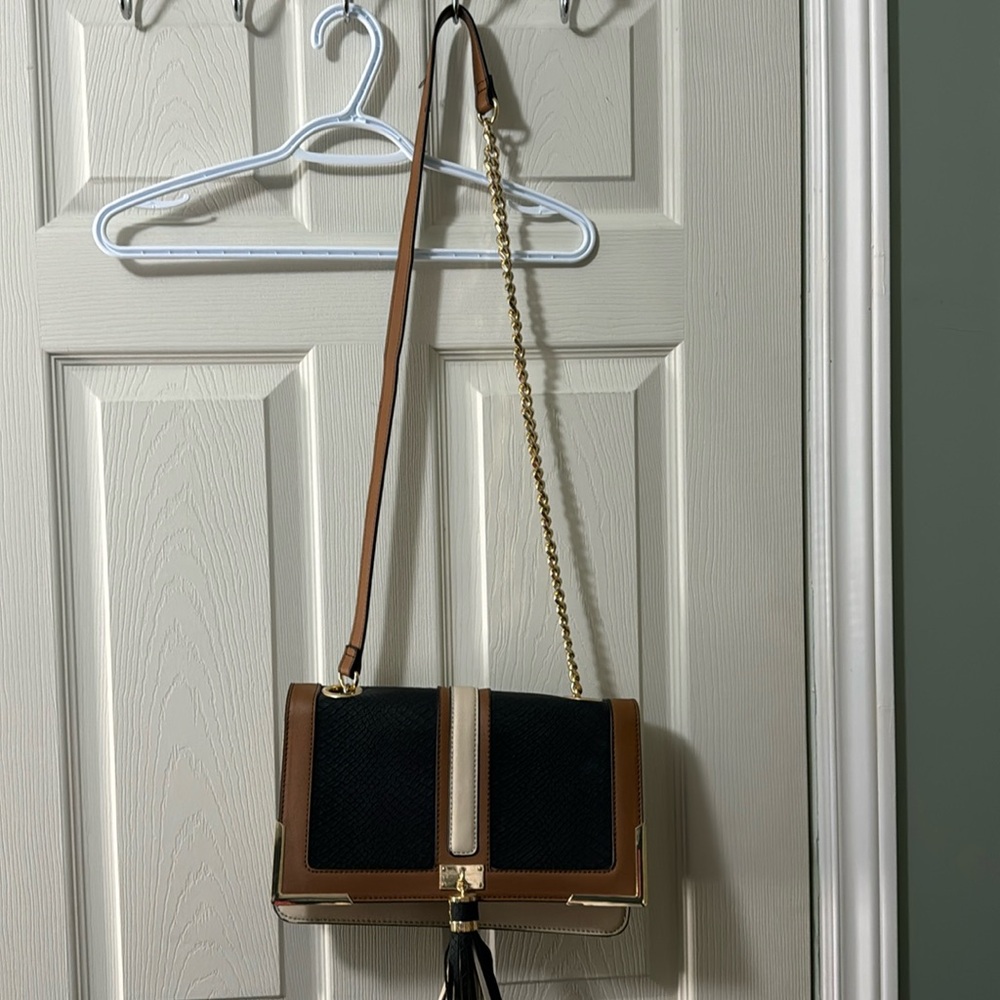 Beautiful brand new purse